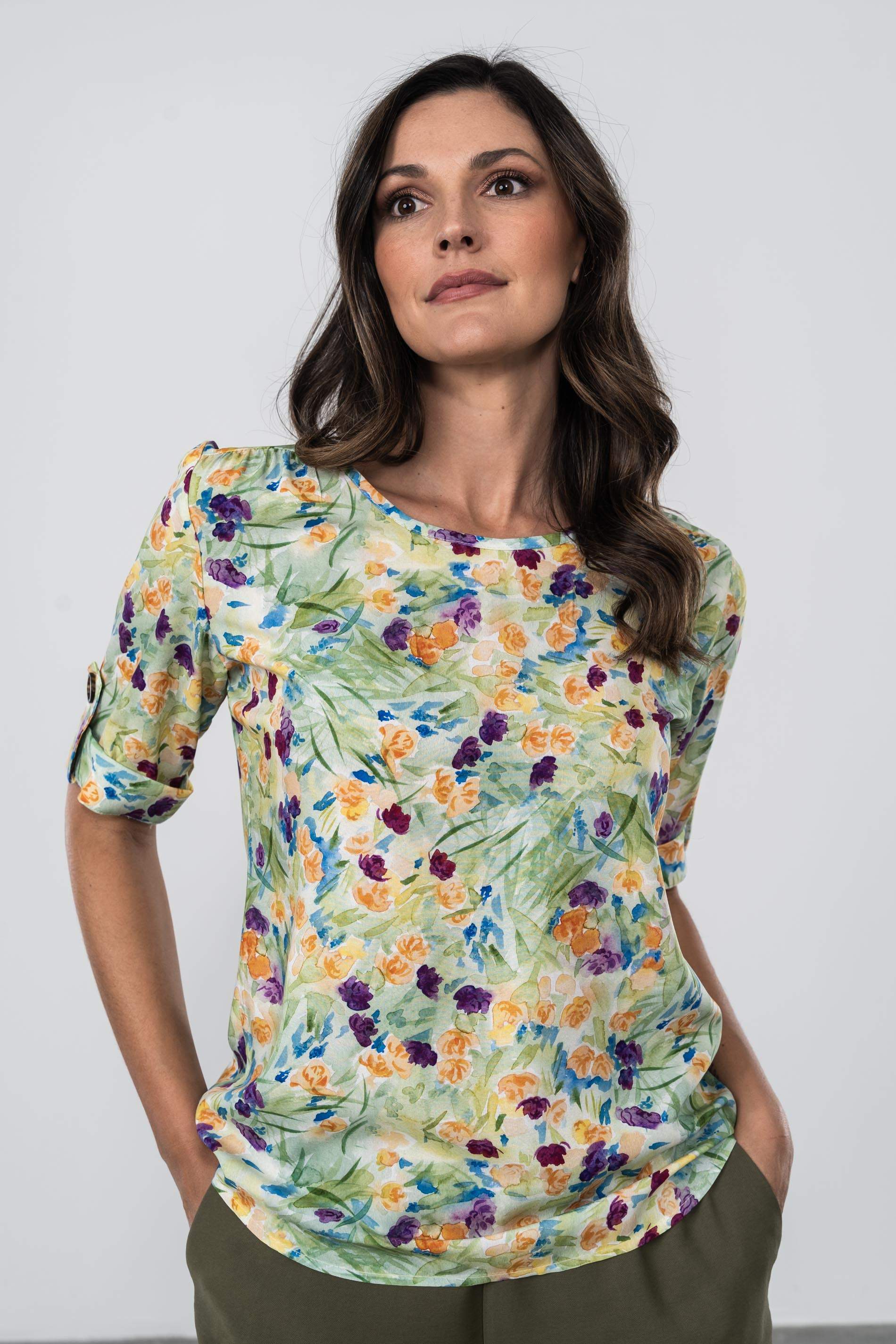 BLUSA FLORAL BOTON PUÑO