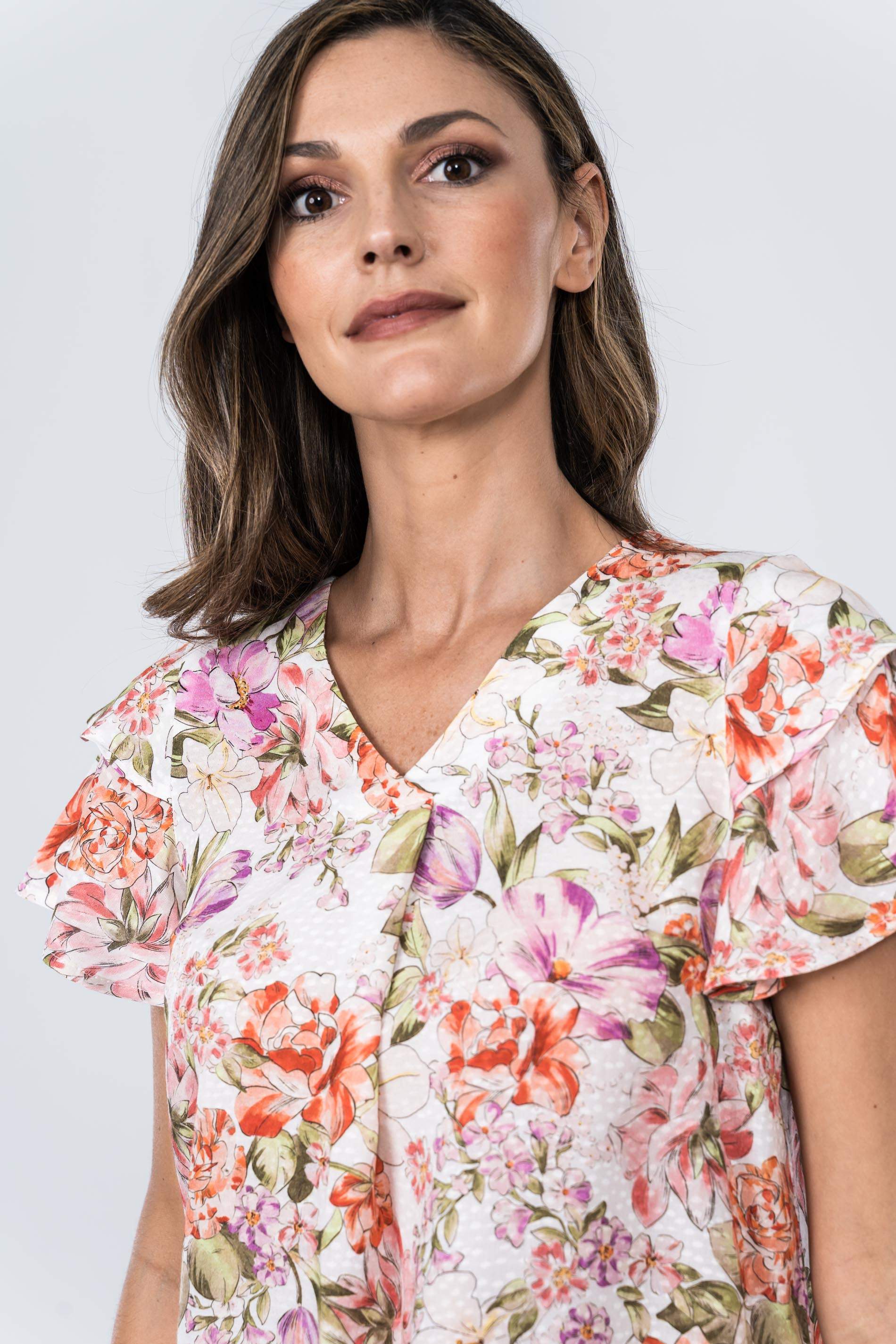 BLUSA FLORAL MANGA CAPAS 