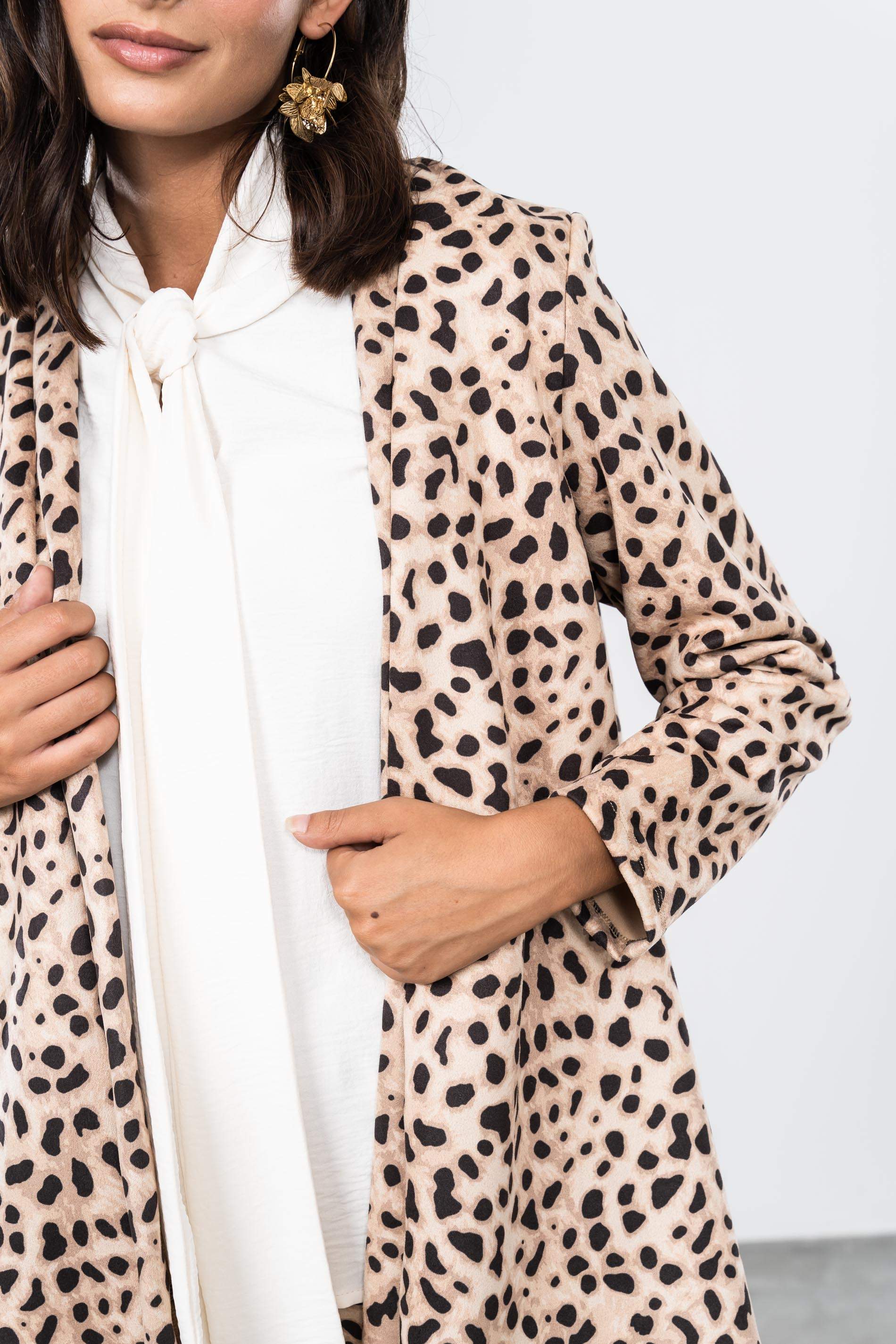 CHAQUETA EFECTO ANTE BEIGE