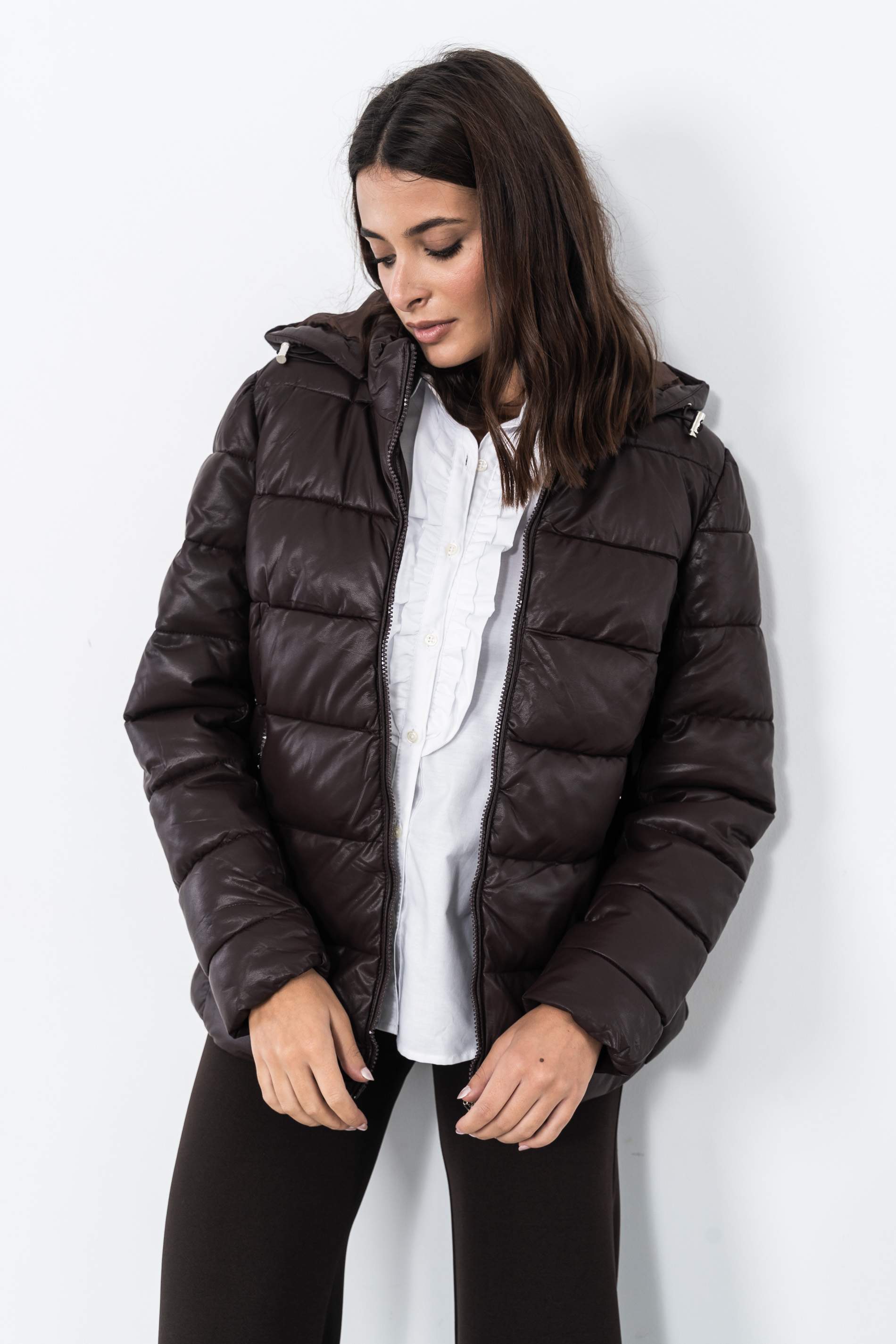 PARKA ACOLCHADA EFECTO PIEL CHOCOLATE