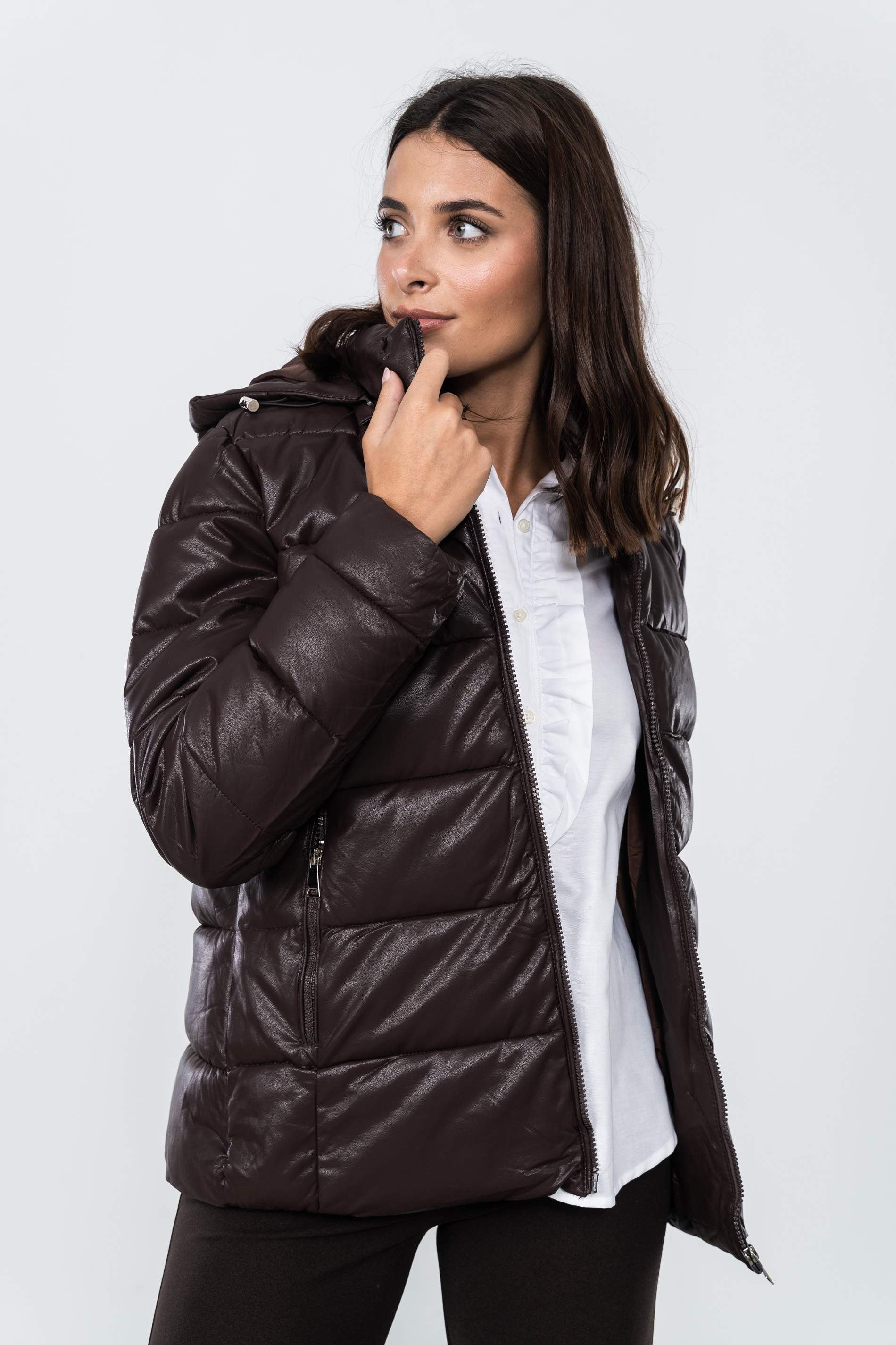 PARKA ACOLCHADA EFECTO PIEL CHOCOLATE