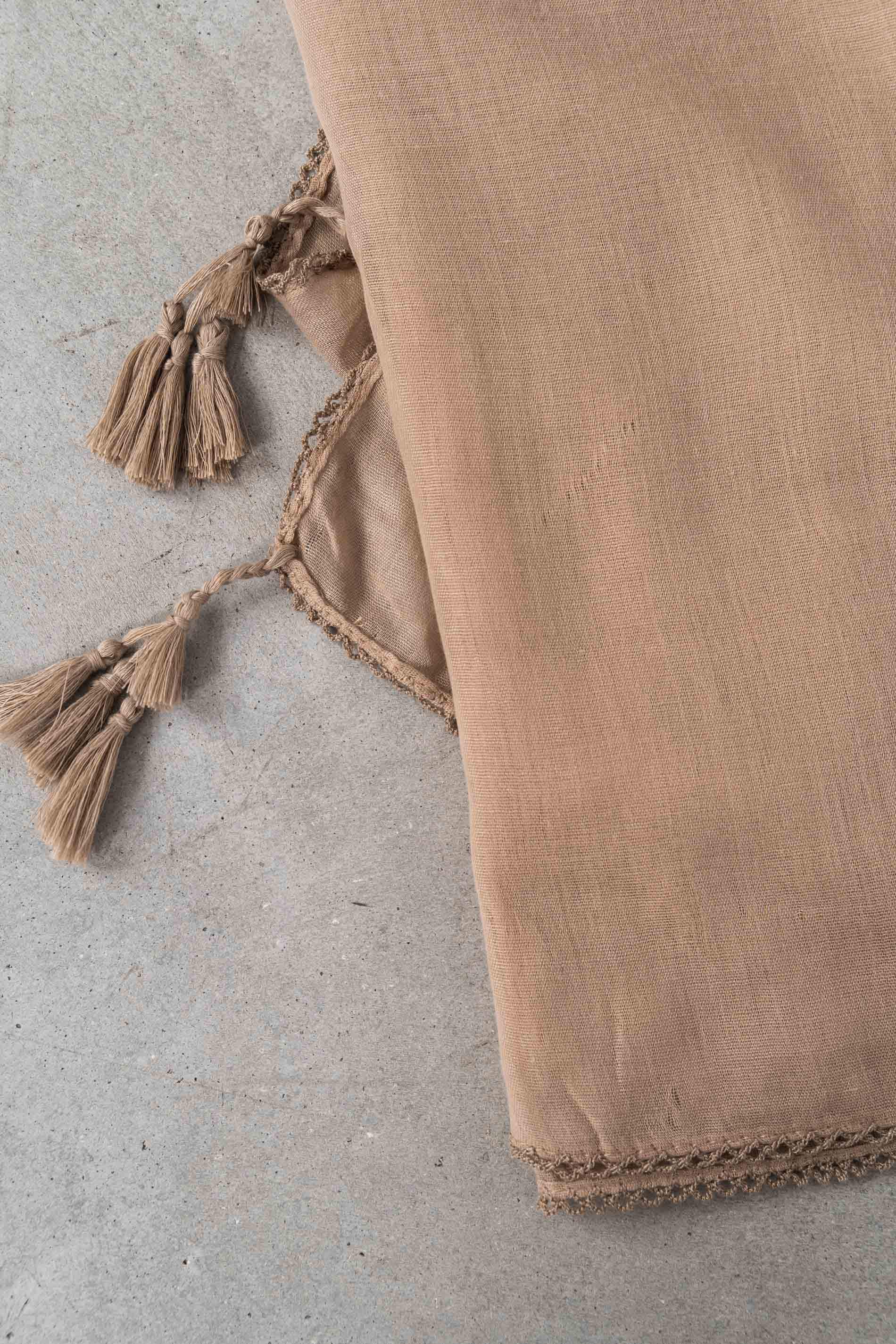 FOULARD LISO POMPONES BEIGE