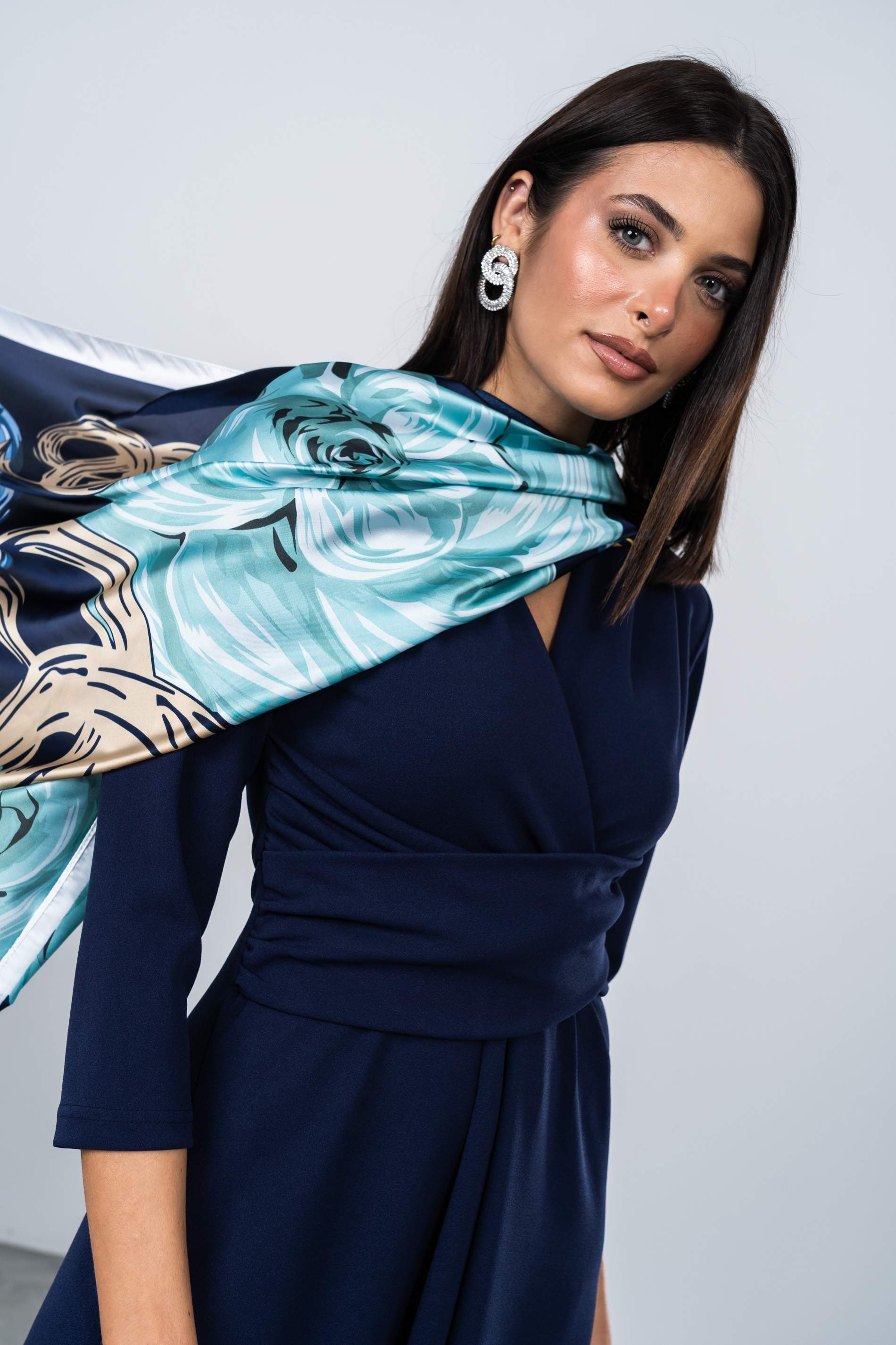 FOULARD EFECTO SEDA FLOR