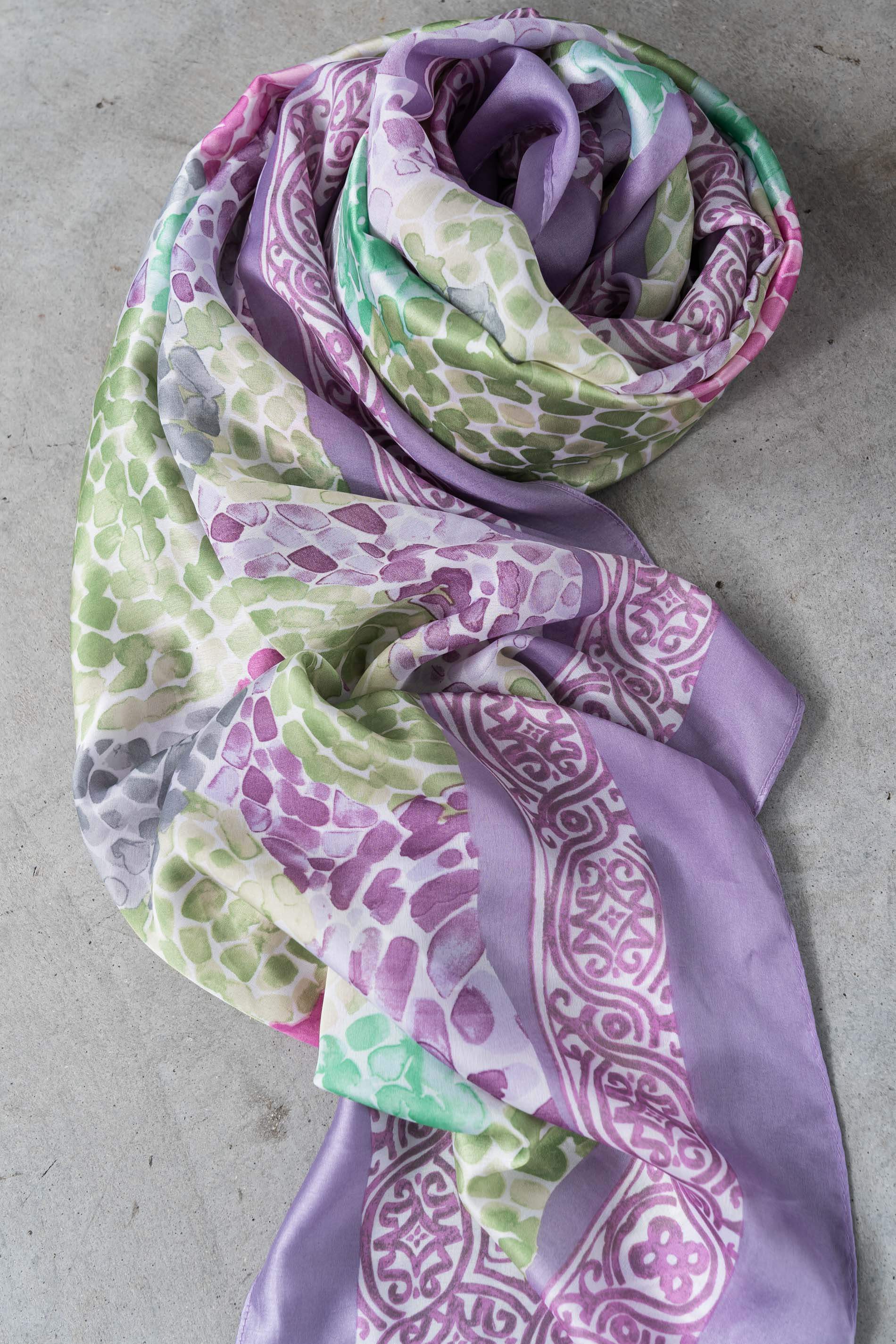 FOULARD EFECTO SEDA MOSAICO MALVA