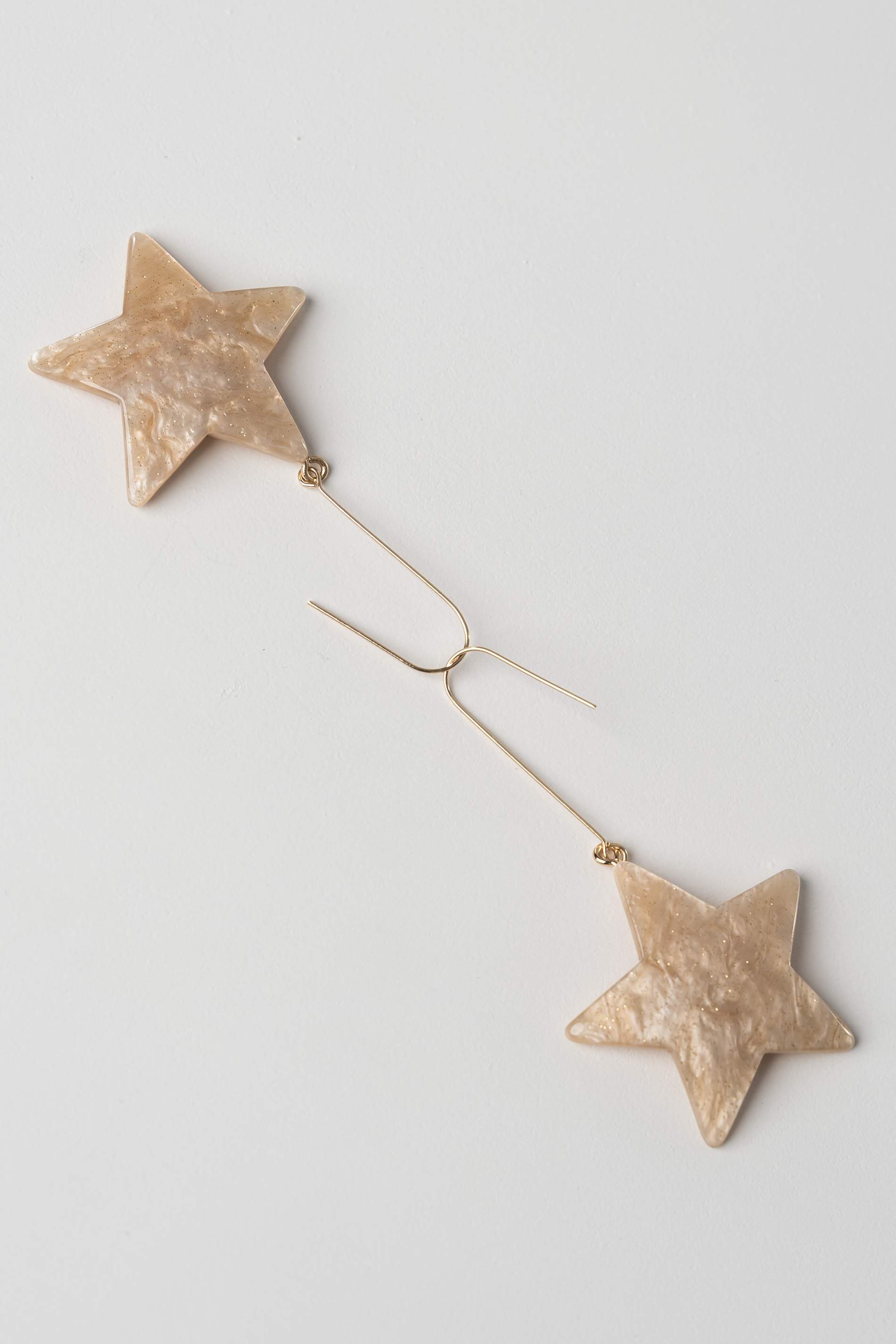 PENDIENTE COLGANTE ESTRELLA BEIGE