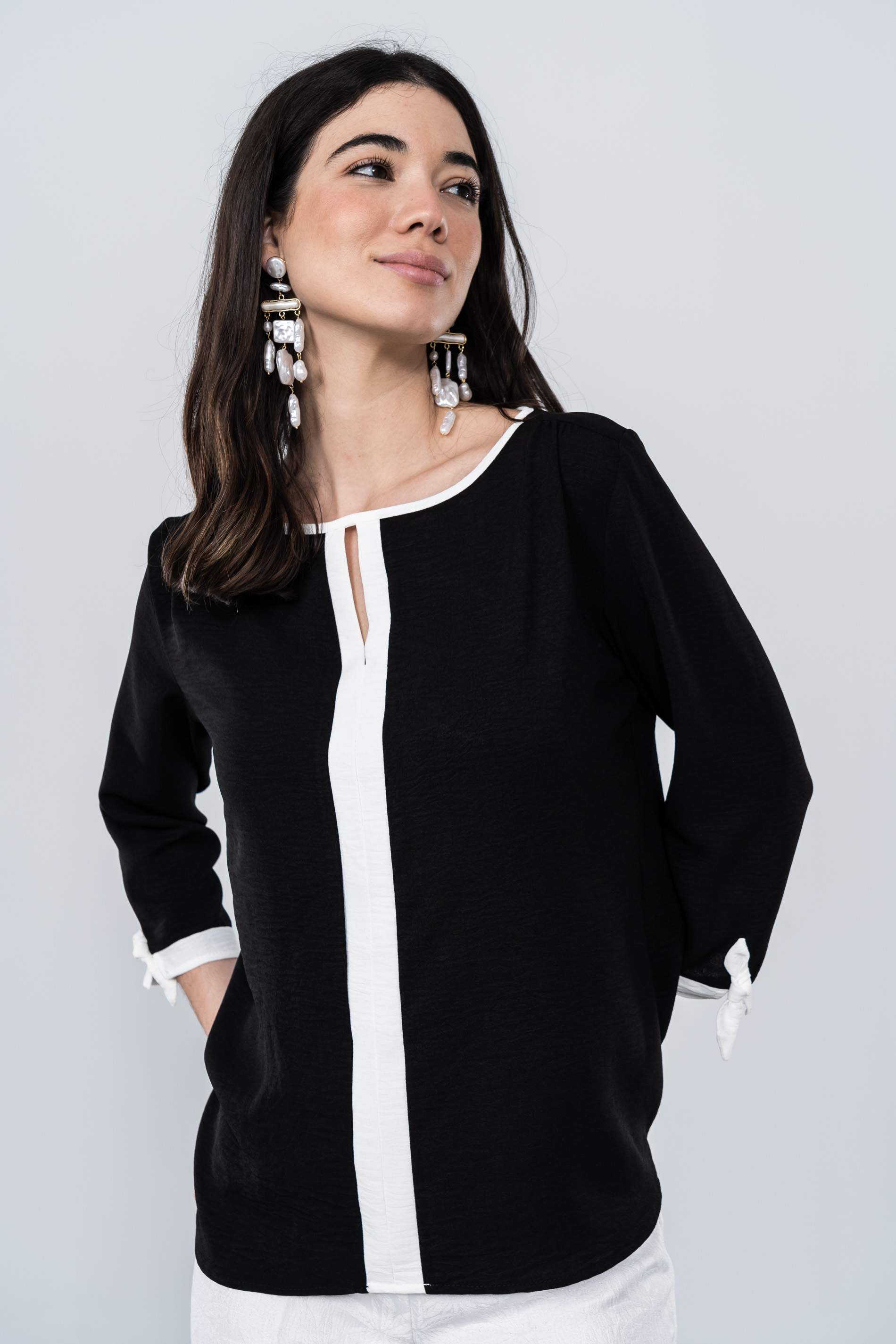 BLUSA CENEFA CONTRASTE NEGRO