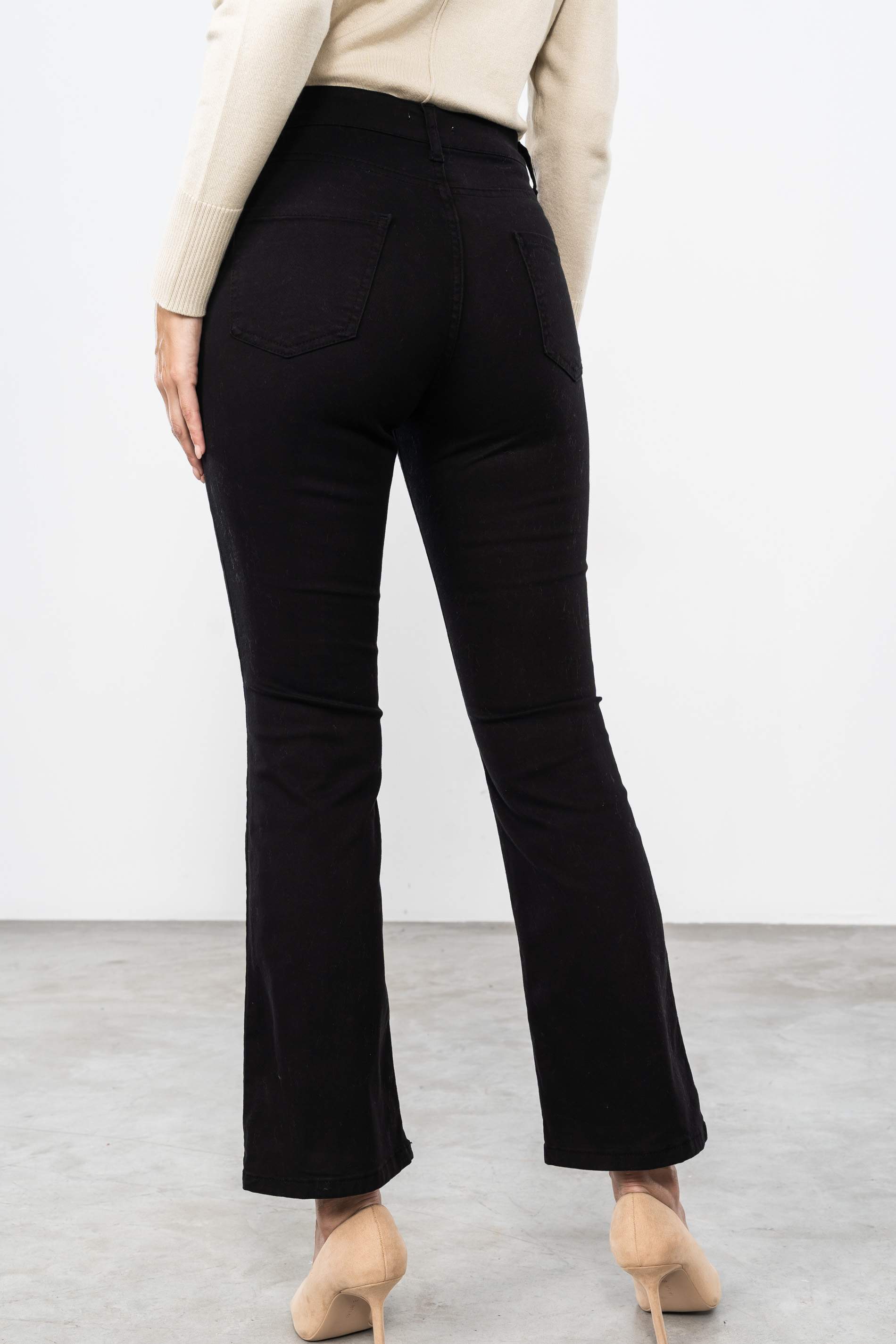 PANTALÓN FLARE SATÉN NEGRO